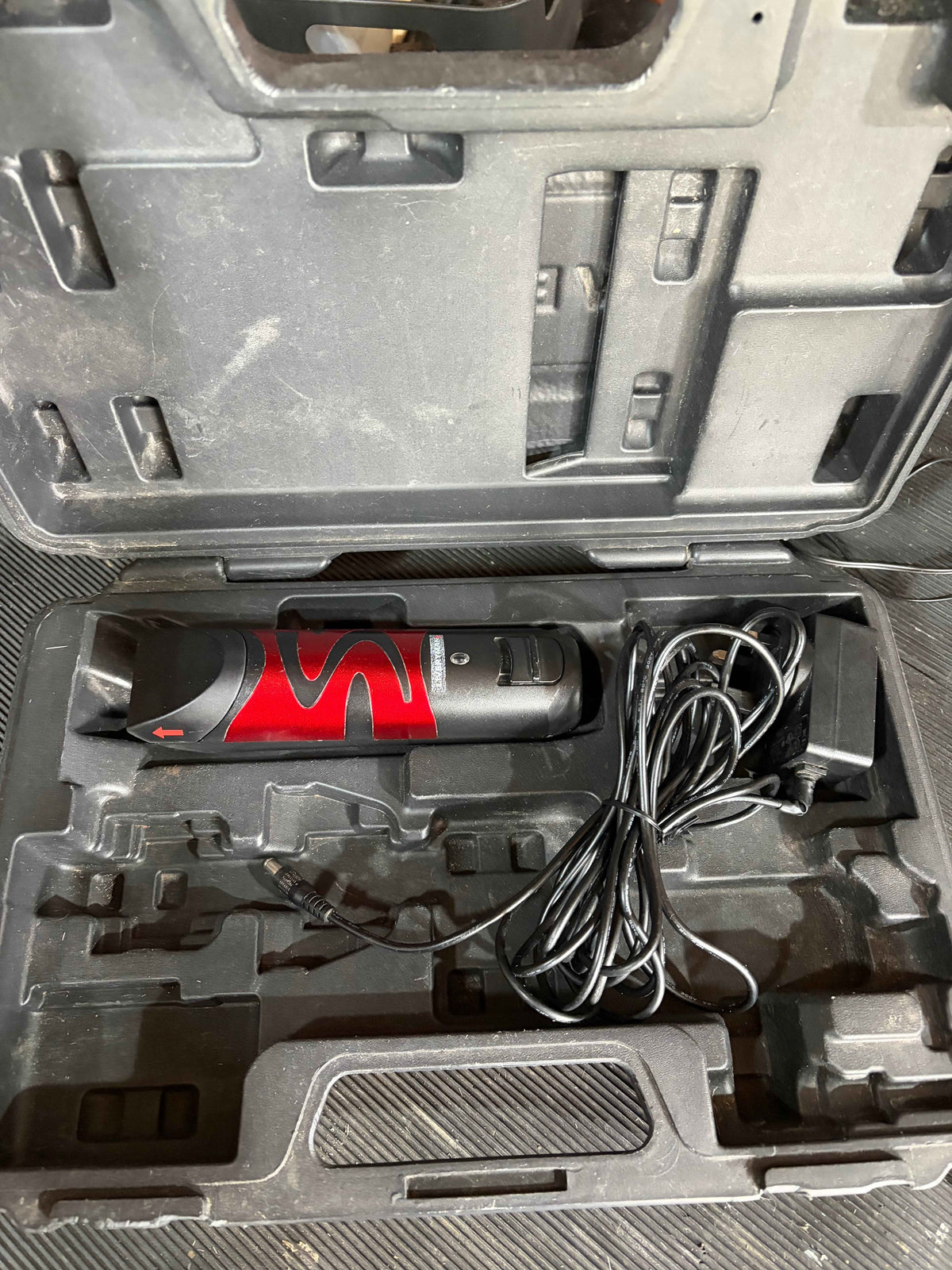 Used Liveryman Harmony Plus clippers