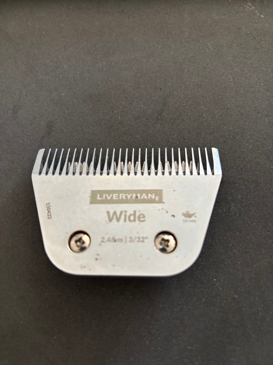 Used Liveryman A5 Wide 2.4mm clipper blade