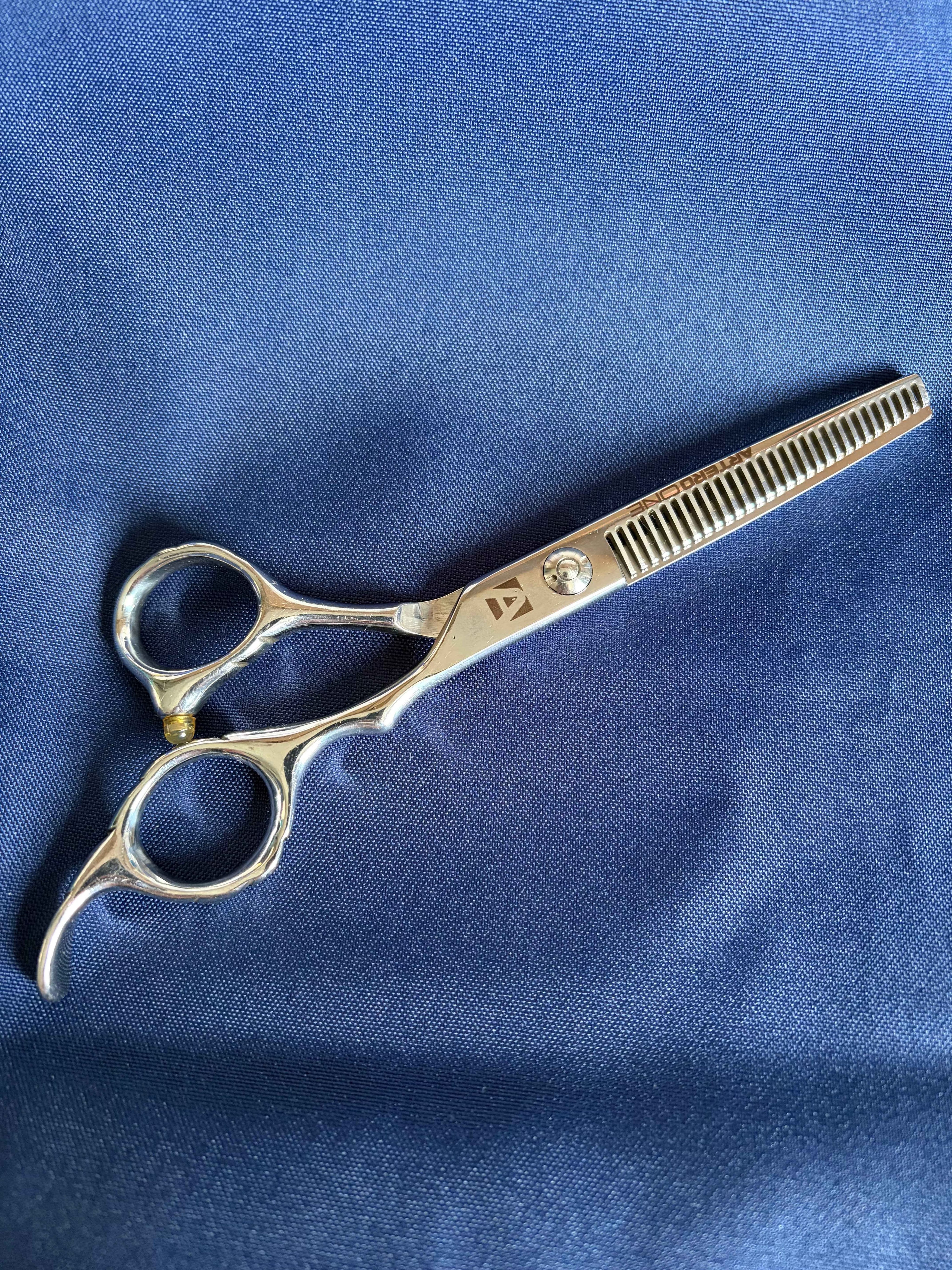 Used Artero One 6” Thinning Scissor